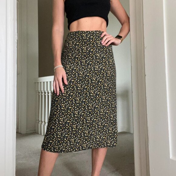 Brandy Melville Dresses & Skirts - Brandy Melville Women's multi Skirt